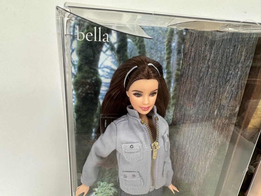 Twilight and New Moon Movie Pink Label Collection Mattel Barbie Dolls Edward, Jacob and Bella 2009 New In Box R4161/R9909/R4162 [Photo 3]