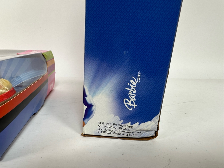 Superman and Supergirl Mattel Barbie and Ken Dolls 2005 New In Box J5289/B5837 [Photo 12]