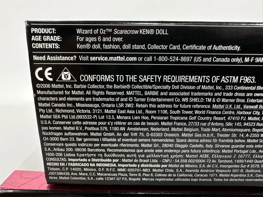 The Wizard of Oz Scarecrow and Winkie Guard & Winged Monkey Pink Collection Mattel Ken Dolls 2006 New In Box K8689/L1291 [Photo 16]