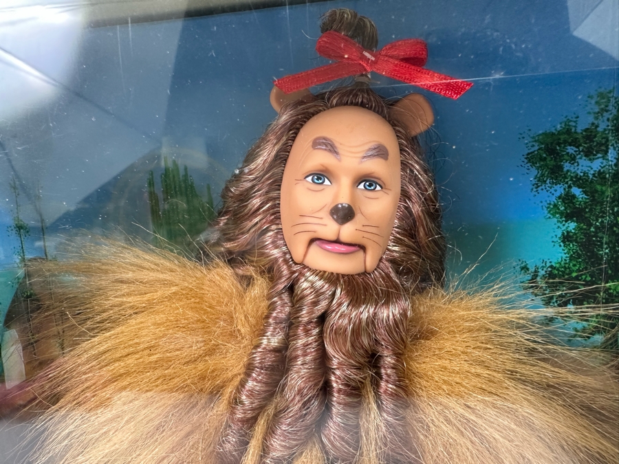The Wizard of Oz Cowardly Lion and Tin Man Pink Collection Mattel Ken Dolls 2006 New In Box K8687/K8688 [Photo 5]