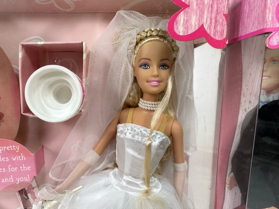 Beautiful Bride and Handsome Groom Mattel Barbie and Ken Dolls 2004 New In Box G9073/G9071 [Photo 4]