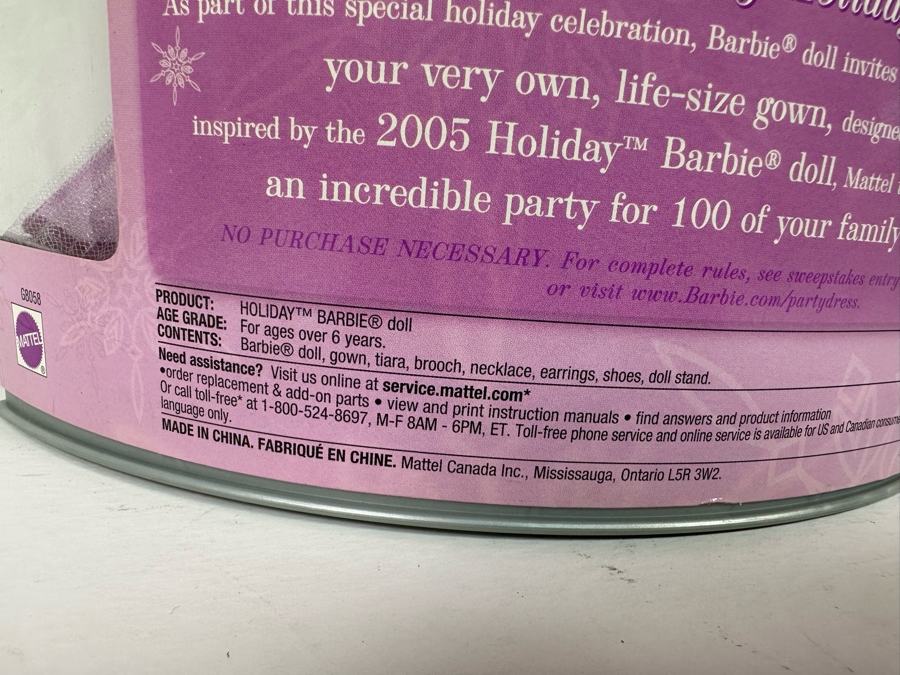 Bob Mackie Holiday Barbie 2005 and 2006 Mattel Barbie Dolls 2005/2006 New In Box G8058/J0949 [Photo 12]