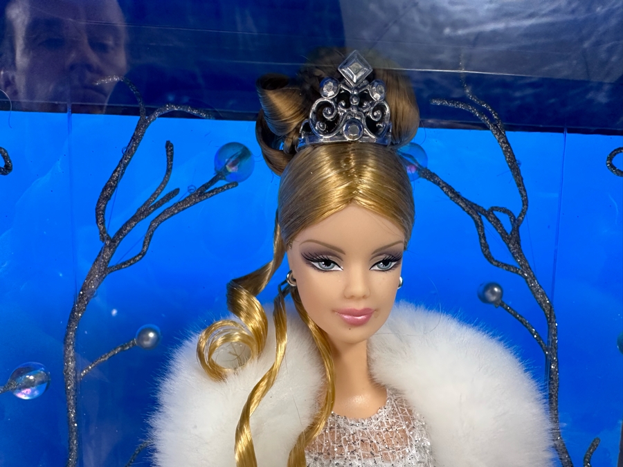 Special 2004 Edition Holiday Barbie and Winter Fantasy “First in the Series” 2003 Special Edition Mattel Barbie Dolls 2003/2004 New In Box B5848/B2519 [Photo 10]