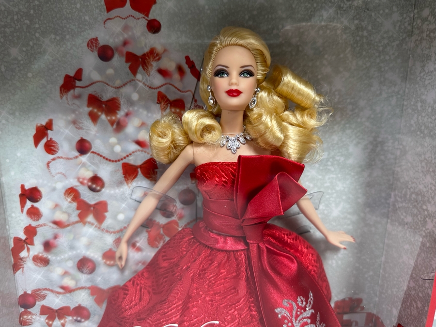 2011 and 2012 Holiday Barbies Mattel Barbie Collector Series 2010/2011 ...