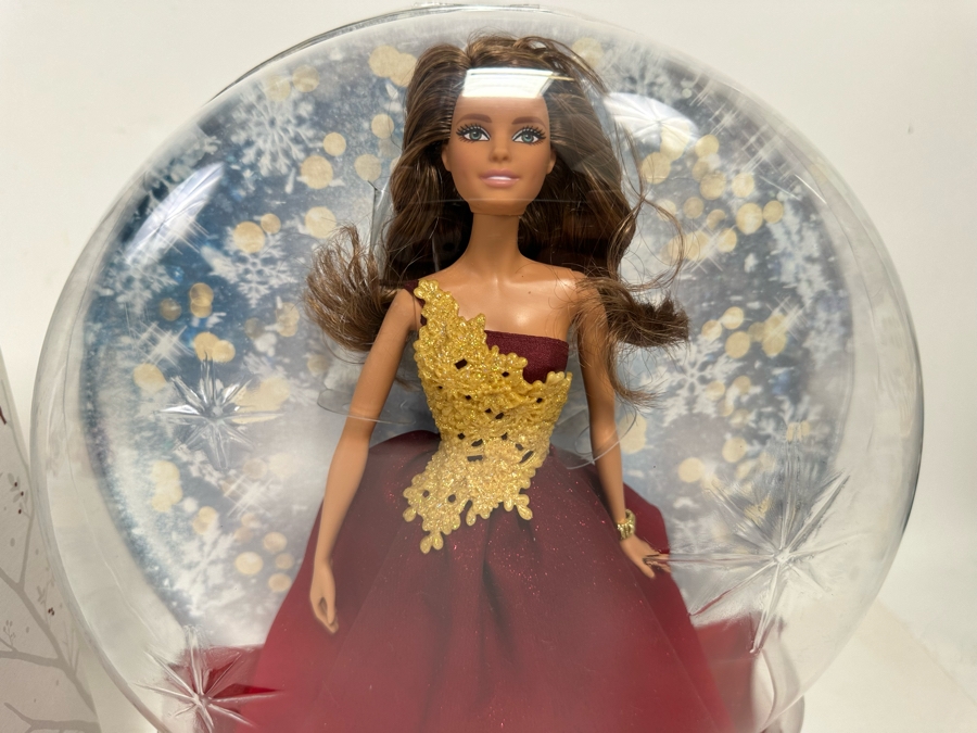 2015 and 2016 Holiday Barbies Mattel Barbie Collector Series 2014/2016 New In Box CHR76/DRD2 [Photo 7]