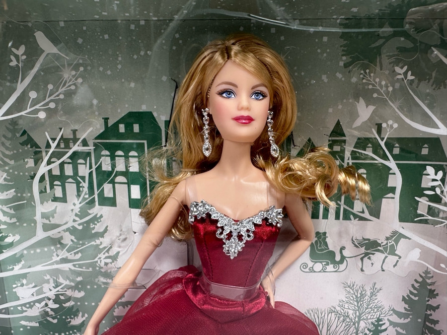 2015 and 2016 Holiday Barbies Mattel Barbie Collector Series 2014/2016 New In Box CHR76/DRD2 [Photo 4]