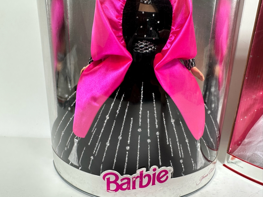 1998 Happy Holidays Barbie Special Edition and 2001 Special Edition Holiday Celebration Barbie Mattel Barbie Dolls 1998/2001 New In Box 20200/50304 [Photo 5]