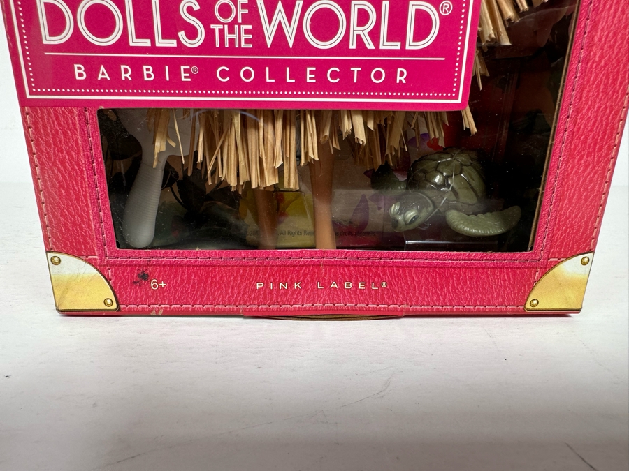Dolls of the World Hawaii Pink Label Collection Mattel Barbie Doll 2011 New In Box W3443 [Photo 6]