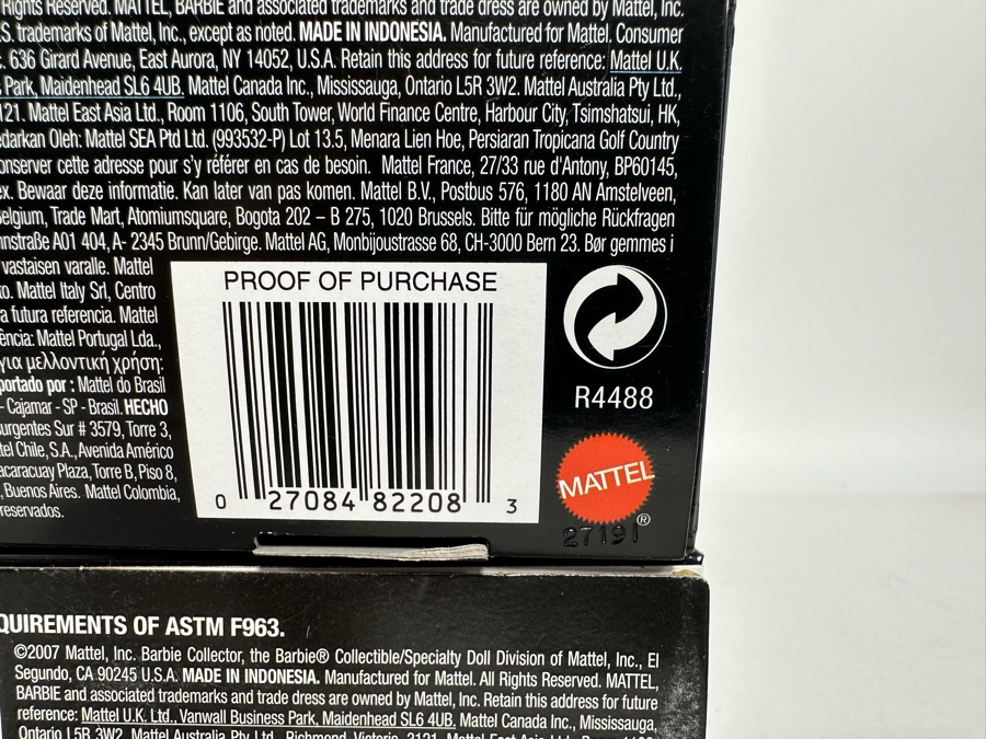 Dolls of the World: Sumatra Indonesia and Russia Pink Label Collection Mattel Barbie Dolls 2009/2007 New In Box R4488/L9582 [Photo 12]