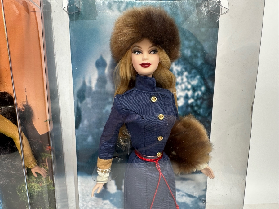 Dolls of the World: Sumatra Indonesia and Russia Pink Label Collection Mattel Barbie Dolls 2009/2007 New In Box R4488/L9582 [Photo 4]