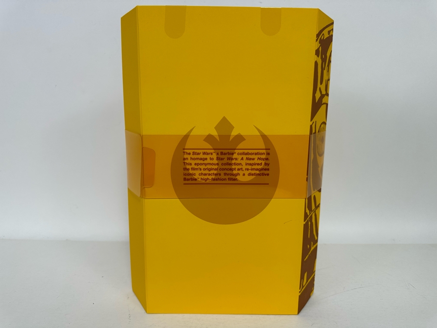 Star Wars C-3PO x Barbie Limited Edition of 20,000 Mattel Barbie Doll 2019 New In Box GLY30 [Photo 12]