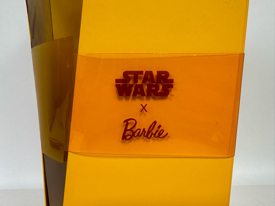 Star Wars C-3PO x Barbie Limited Edition of 20,000 Mattel Barbie Doll 2019 New In Box GLY30 [Photo 11]