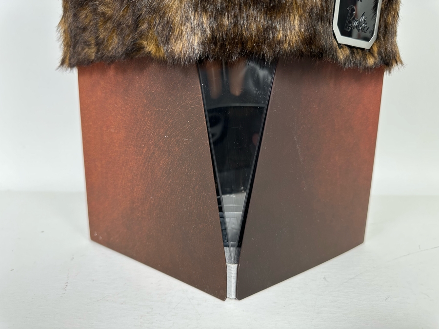 Star Wars Chewbacca x Barbie Limited Platinum Edition of 5,000 Mattel Barbie Doll 2019 New In Box GMM96 [Photo 10]