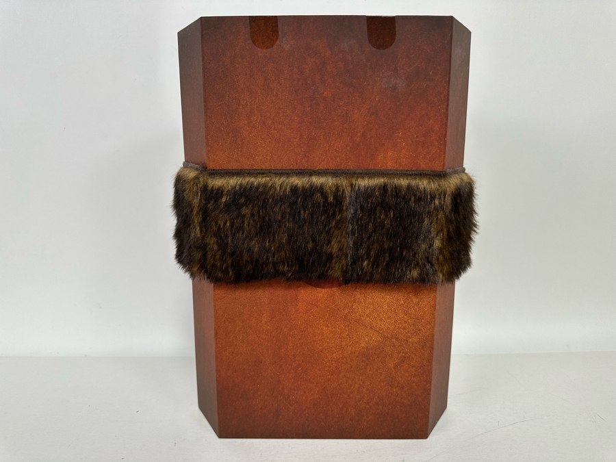 Star Wars Chewbacca x Barbie Limited Platinum Edition of 5,000 Mattel Barbie Doll 2019 New In Box GMM96 [Photo 12]