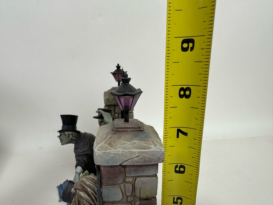 Haunted Mansion: Hitchhiking Ghosts By Jim Shore Disney Traditions Showcase Collection With Original Box 4013991 7.5W x 4D x 8.5H [Photo 15]