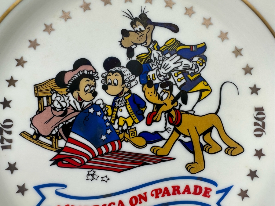Disneyland “America on Parade” Bicentennial Celebration Plate by Viletta Plate No. 135/3000 11R [Photo 5]