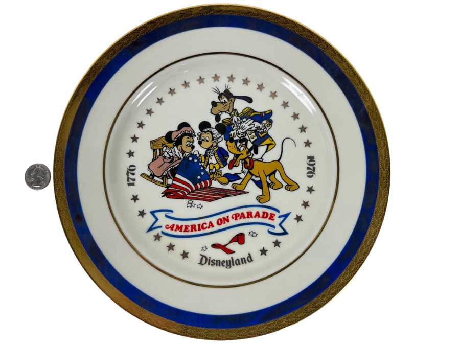 Disneyland “America on Parade” Bicentennial Celebration Plate by Viletta Plate No. 135/3000 11R [Photo 1]