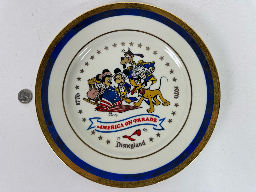 Disneyland “America on Parade” Bicentennial Celebration Plate by Viletta Plate No. 135/3000 11R [Photo 2]