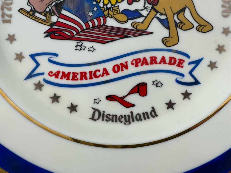 Disneyland “America on Parade” Bicentennial Celebration Plate by Viletta Plate No. 135/3000 11R [Photo 6]