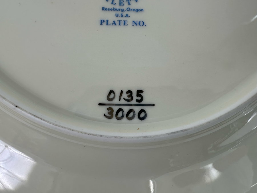 Disneyland “America on Parade” Bicentennial Celebration Plate by Viletta Plate No. 135/3000 11R [Photo 9]