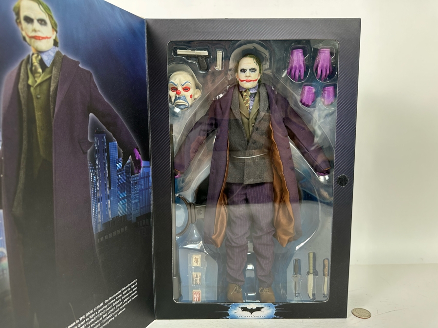 Batman The Dark Night “The Joker” 1:6 Scale Deluxe Collector Figure DC Comics [Photo 7]