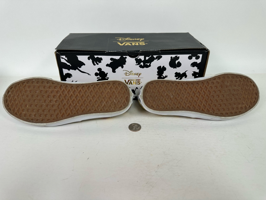 Disney “Winnie the Pooh” Pooh Vans Mens 6.5/Womens 8.0 Like New with Box [Photo 7]