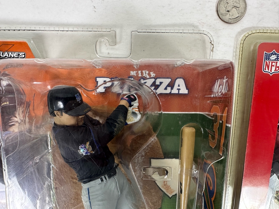 McFarlane’s Sportpicks Action Figures: Mike Piazza and Jerry Rice 2002 New in Boxes [Photo 5]