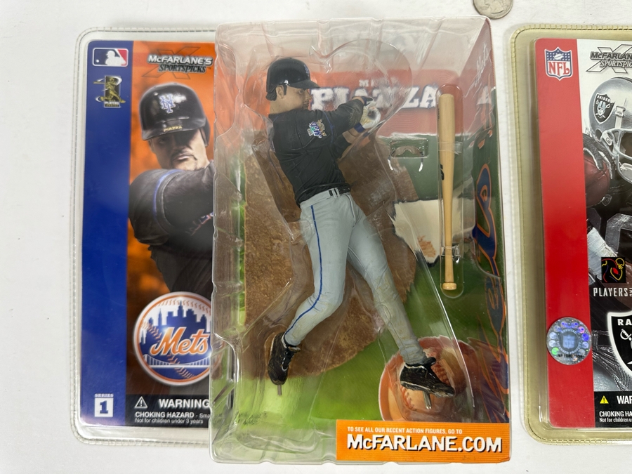 McFarlane’s Sportpicks Action Figures: Mike Piazza and Jerry Rice 2002 New in Boxes [Photo 3]