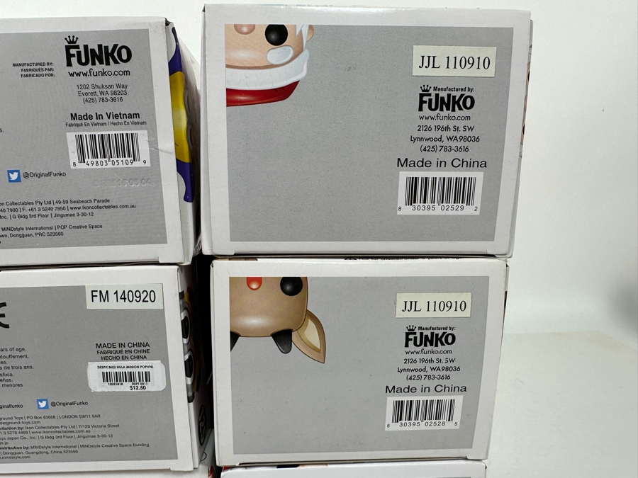 Disney Funko Vinyl Figurines Including: Hula Minion, Gone Batty, Santa Claus, Fire Alarm Minion, Stan Lee and Rudolf [Photo 17]