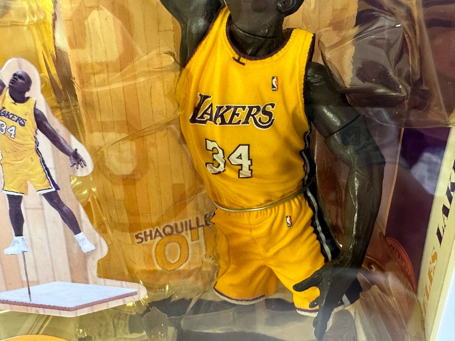 McFarlane’s Sportpicks Series 2 Action Figure: Shaquille O’Neal 2002 New in Box [Photo 5]