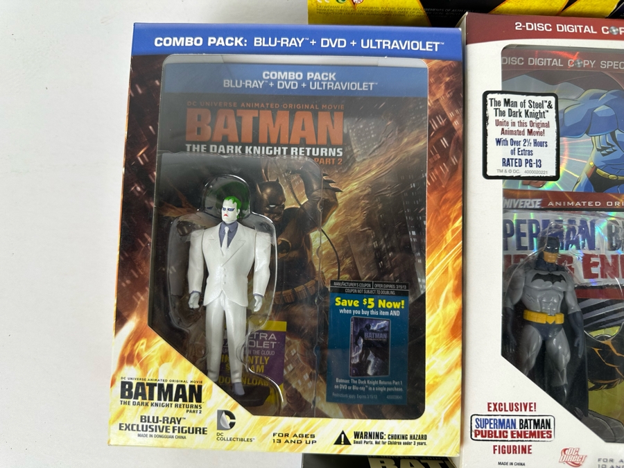 Batman Blu-Ray DVD Combo Lot Including Many Action Figures [Photo 10]