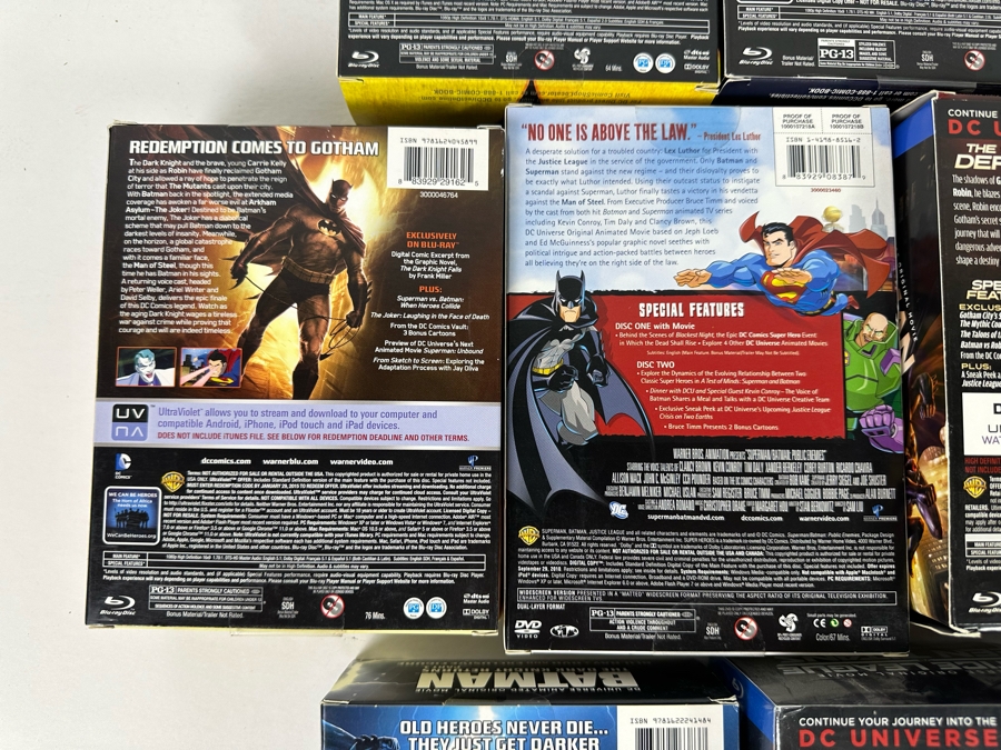 Batman Blu-Ray DVD Combo Lot Including Many Action Figures [Photo 28]