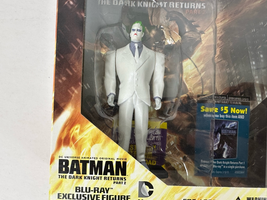 Batman Blu-Ray DVD Combo Lot Including Many Action Figures [Photo 11]