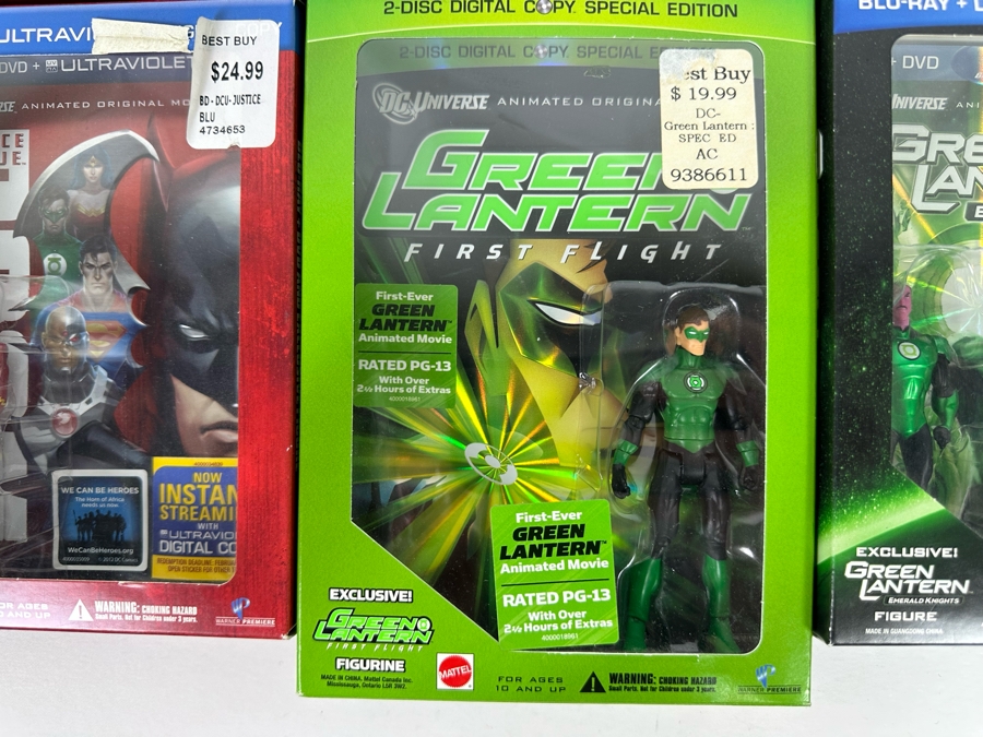 Blu-Ray DVD Combo Lot with Many Action Figures Including: Justice League, Green Lantern and Superman Movies [Photo 8]