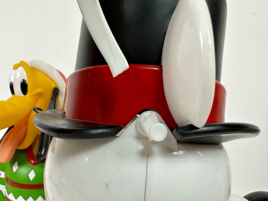 Pluto Holiday and Winter Fun Popcorn Bucket and Mickey Mouse Snowman Popcorn Bucket (Handle Broken) 12H [Photo 12]