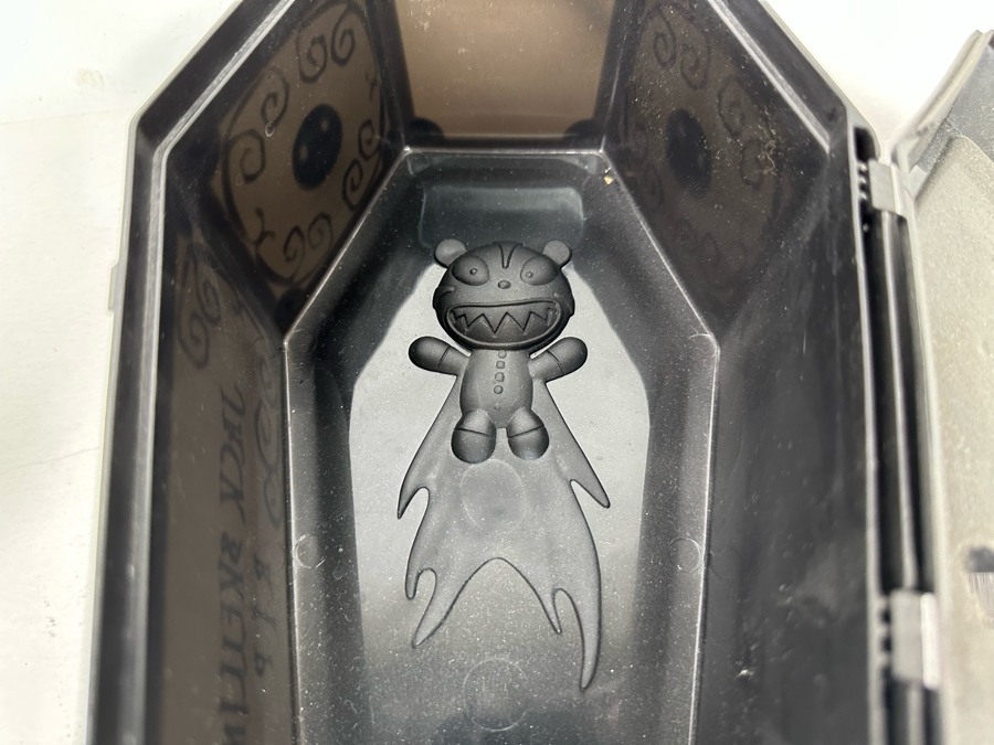 The Nightmare Before Christmas Vintage Trick or Treat Collapsible Pail, Jack Skellington Coffin Popcorn Bucket and Haunted Mansion Holiday Figurine 6H/4.5H [Photo 15]