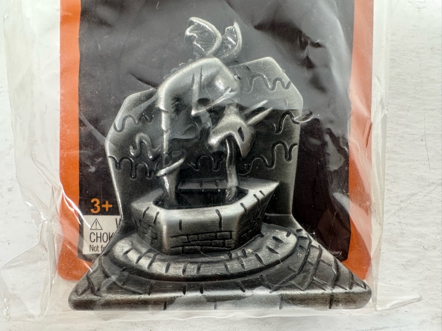 The Nightmare Before Christmas Vintage Trick or Treat Collapsible Pail, Jack Skellington Coffin Popcorn Bucket and Haunted Mansion Holiday Figurine 6H/4.5H [Photo 7]