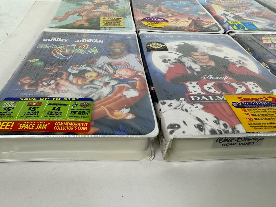 Disney VHS Lot *All Sealed* Includes: Tarzan, Aladdin, Beauty and the Beast: The Enchanted Christmas, Space Jam, Mighty Ducks, 101 Dalmatians, The Jungle Book and More [Photo 20]