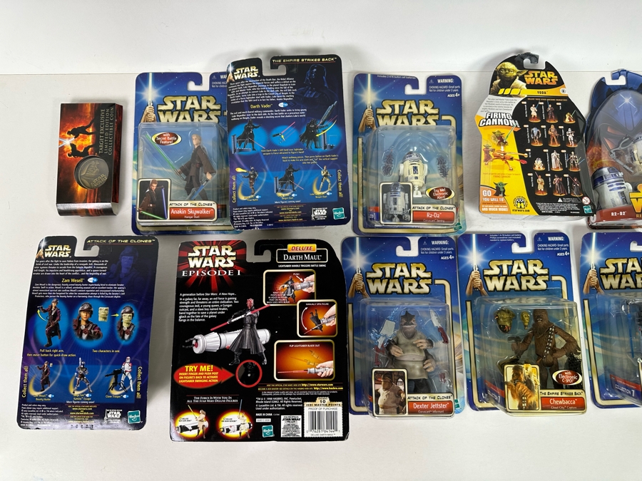 Star Wars Lot of Action Figures Includes: Anakin Skywalker, Darth Vader, R2-D2, Yoda, Dexter Jetsetter, Chewbacca, Luke Skywalker, Sam Wesell and more [Photo 26]