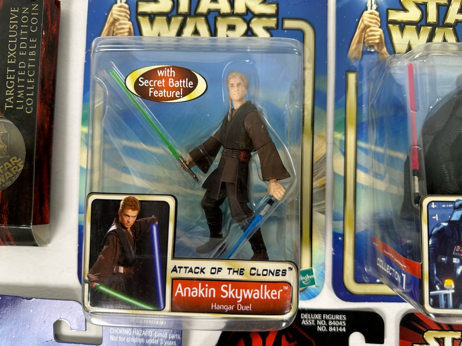 Star Wars Lot of Action Figures Includes: Anakin Skywalker, Darth Vader, R2-D2, Yoda, Dexter Jetsetter, Chewbacca, Luke Skywalker, Sam Wesell and more [Photo 9]