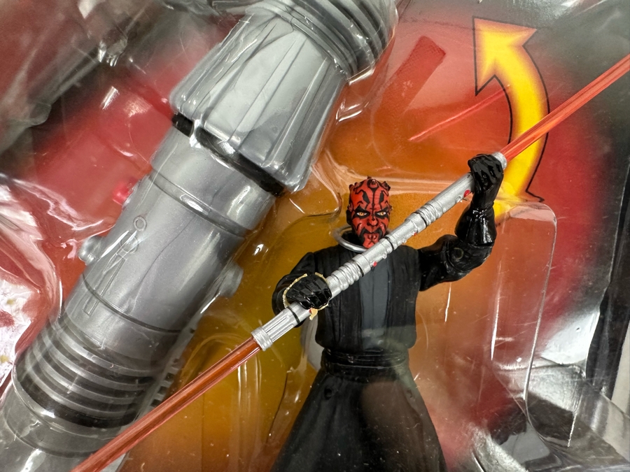 Star Wars Lot of Action Figures Includes: Anakin Skywalker, Darth Vader, R2-D2, Yoda, Dexter Jetsetter, Chewbacca, Luke Skywalker, Sam Wesell and more [Photo 22]