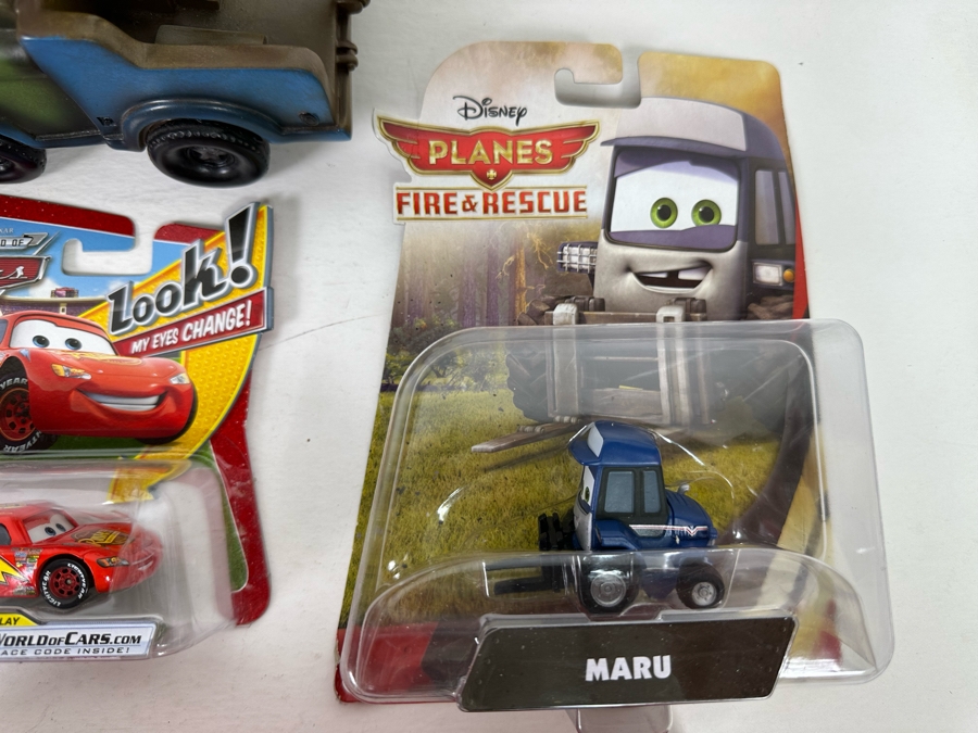 Disney Pixar 'Cars' Lot Including Rip Stick Racers, Mater, Maru, Lightning McQueen, Toon, Cannonball Mater, Reindeer Mater and Tow Mater Jay Franco Soap Dispenser [Photo 13]