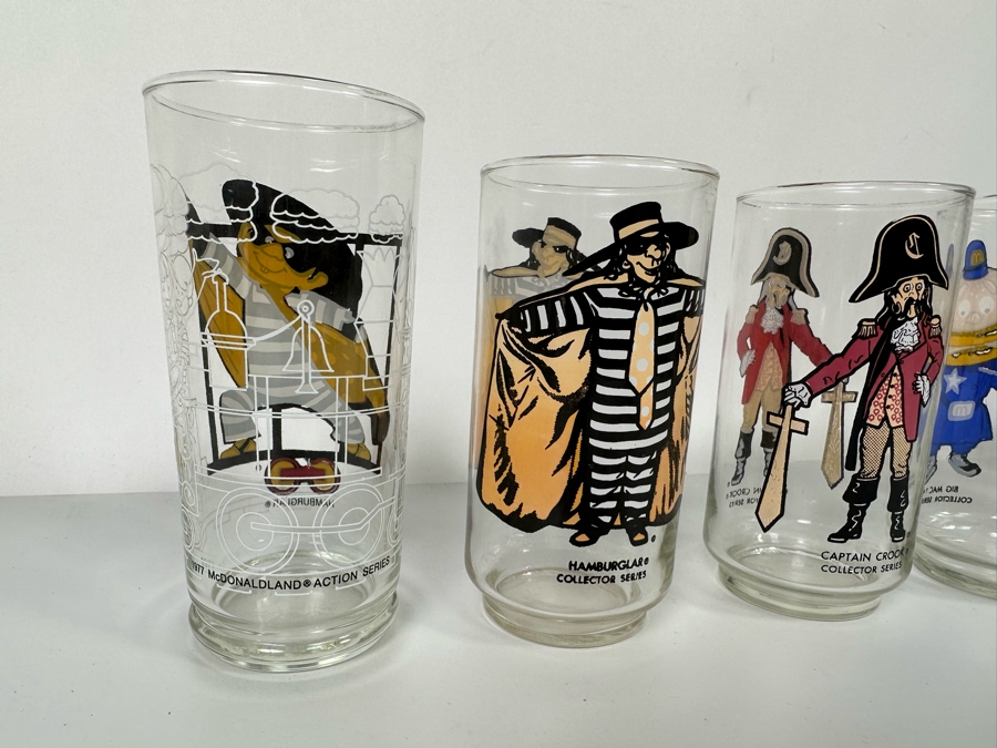 Lot of 7 McDonald Action and Collector Series Drinking Glasses including Hamburglar,  Big Mac, Mayor McChesse and Captain Crook [Photo 8]