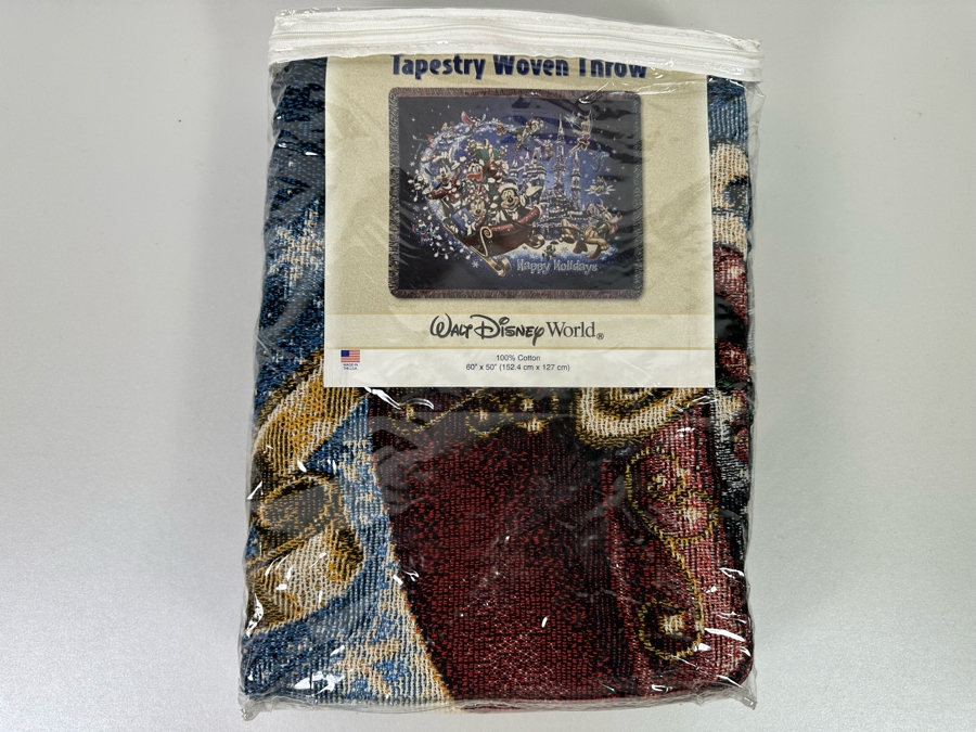 Walt Disney World Happy Holidays Mickey Tapestry Woven Throw [Photo 2]
