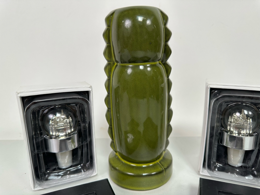 Disneyland Resort Pair of Bottle Stoppers and Good Ol' Skully Tiki Mug [Photo 7]