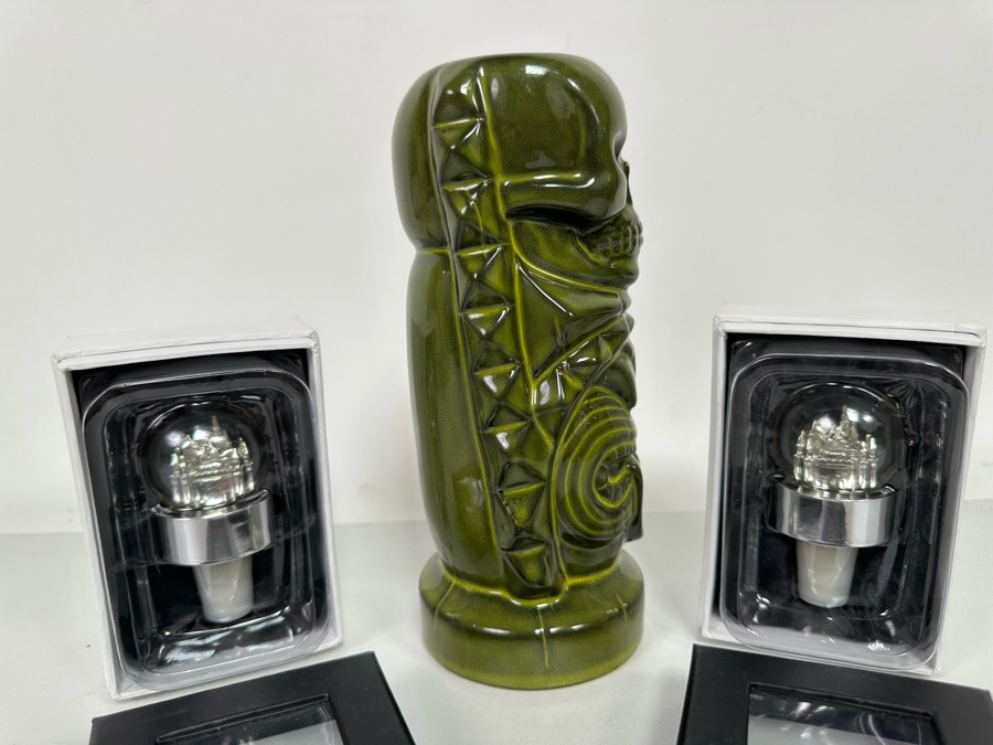Disneyland Resort Pair of Bottle Stoppers and Good Ol' Skully Tiki Mug [Photo 6]