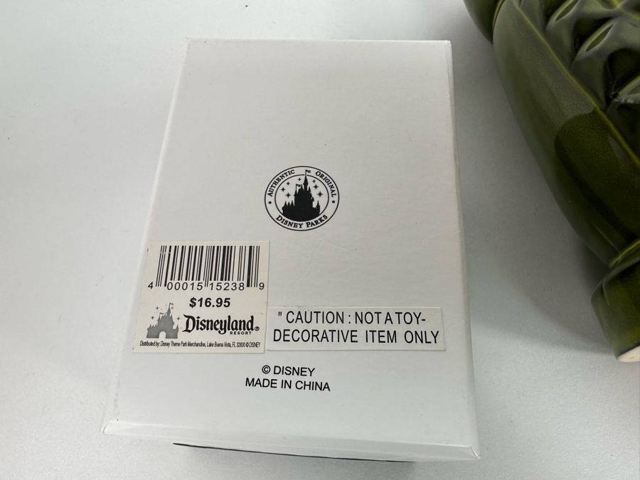 Disneyland Resort Pair of Bottle Stoppers and Good Ol' Skully Tiki Mug [Photo 10]