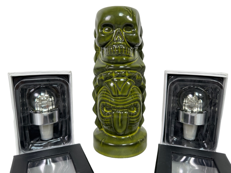 Disneyland Resort Pair of Bottle Stoppers and Good Ol' Skully Tiki Mug [Photo 1]