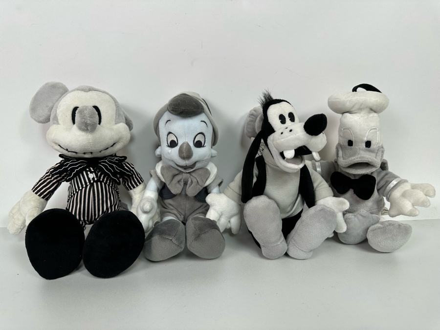 Disney Parks Diamond Celebration Monochrome Plush Toys Including Mickey, Pinocchio, Goofy and Donald Duck  [Photo 3]
