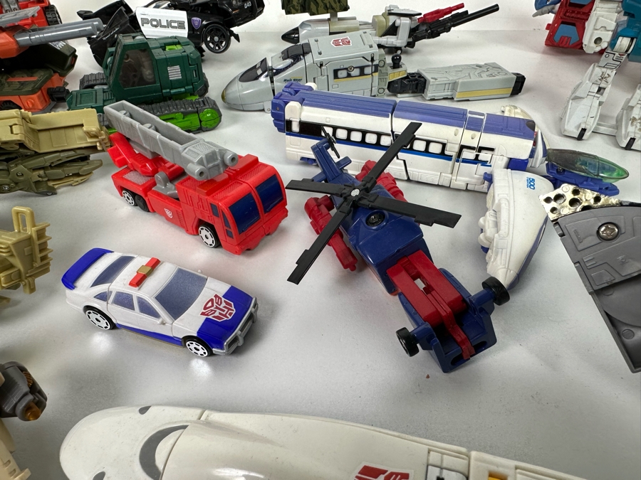 Collection Of Vintage Transformers Toys - See Photos [Photo 10]